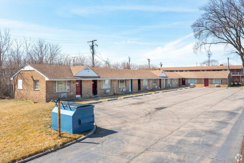 Del Rio Motel - Real Estate Photo